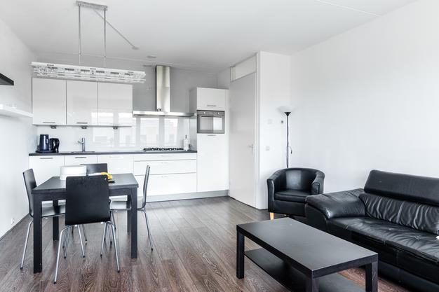 Dit fijne 3kamer appartement met BKZregeling is een prachtige kans voor starters op de woningmarkt om een betaalbare "nieuwe" woning aan te kunnen kopen.