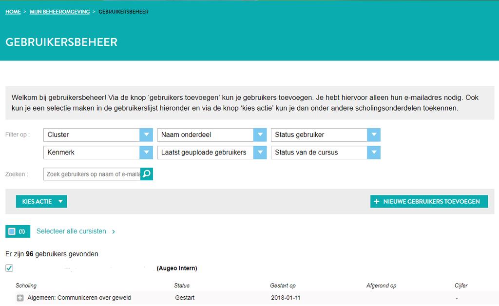 2.2 Gebruikers scholing toekennen (Stap 4) Bij gebruikersbeheer kun je gebruikers uitnodigen om scholing te volgen. De gebruiker in het voorbeeld hierboven heeft één onderdeel en is hiermee gestart.