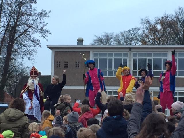 MR vergadering Kerstborrel voor de ouders Laatste schooldag voor de kerstvakantie Volgend Vondelnieuws