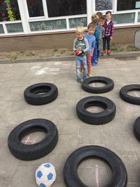 voorstelling die zij hebben gezien! Opgelet: Op woensdag 16 mei a.s. zijn de kinderen uit de bovengenoemde groepen pas om 12.50 uur met de bus terug op school!