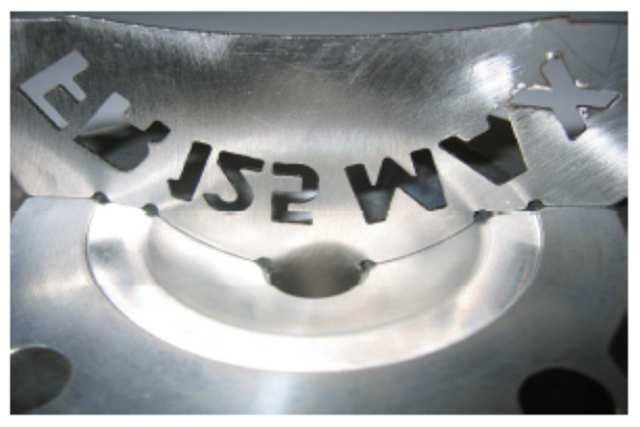 De squish spleet moet gemeten worden met een geijkte schuifmaat en gebruik van 3mm tin (Rotaxnr. 580132).