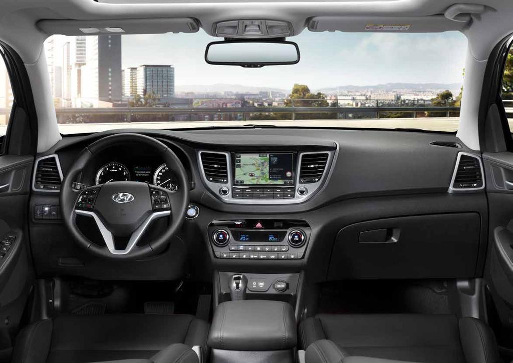 Gevoel van ontspanning en controle Binnenin valt de Hyundai Tucson op door zijn luxe afwerking en de royale ruimte.
