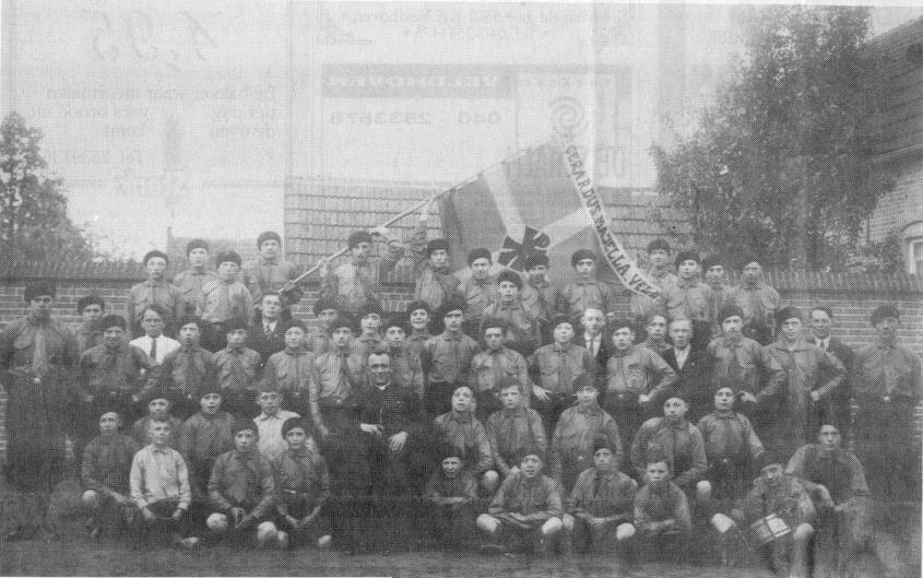 Geschiedenis van onze groep Scoutinggroep St. Stanislaus Kostka is voortgekomen uit de Jonge Wacht, de St. Gerardus Majella-groep.