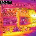Bovendien biedt de AX8 automatische alarmmeldingen bij overschrijding van vooraf ingestelde temperatuursdrempels, en temperatuurtrendanalyse.