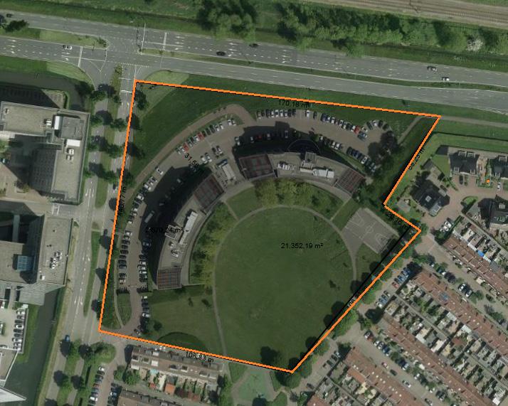 14 ELEANOR ROOSEVELTLAAN 3-25 21.350 m2 kantoor / groen particulier kantoor/groen / parkeren / basketbalveld Rokkeveen A12-as Deze kavel is gelegen aan de Zuidweg, een zichtlocatie aan de A12.