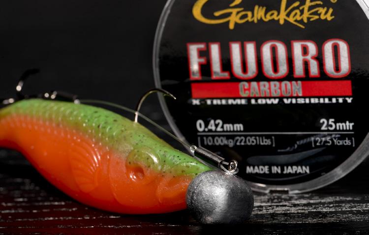 G-LINE FLUOROCARBON 50M Ontwikkeld voor schuwe vissoorten zoals forel, karper en zeebaars. Deze fluorocarbon lijn biedt de perfecte camouflage.