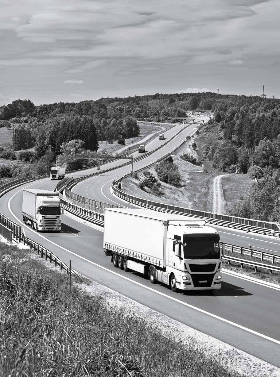 TRUCKBANDEN - TREKAS TREKAS Breder loopvlak voor meer rendement Barkley heeft in korte tijd een stevige naam opgebouwd in truckbanden zowel voor de stuuras als de trekas en trailerbanden.