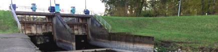 1. Een toekomstbestendig 1.1. BESCHERMING TEGEN WATER- OVERLAST EN EXTREME DROOGTE Waterbeheer is een belangrijke taak in ons waterrijke gebied.