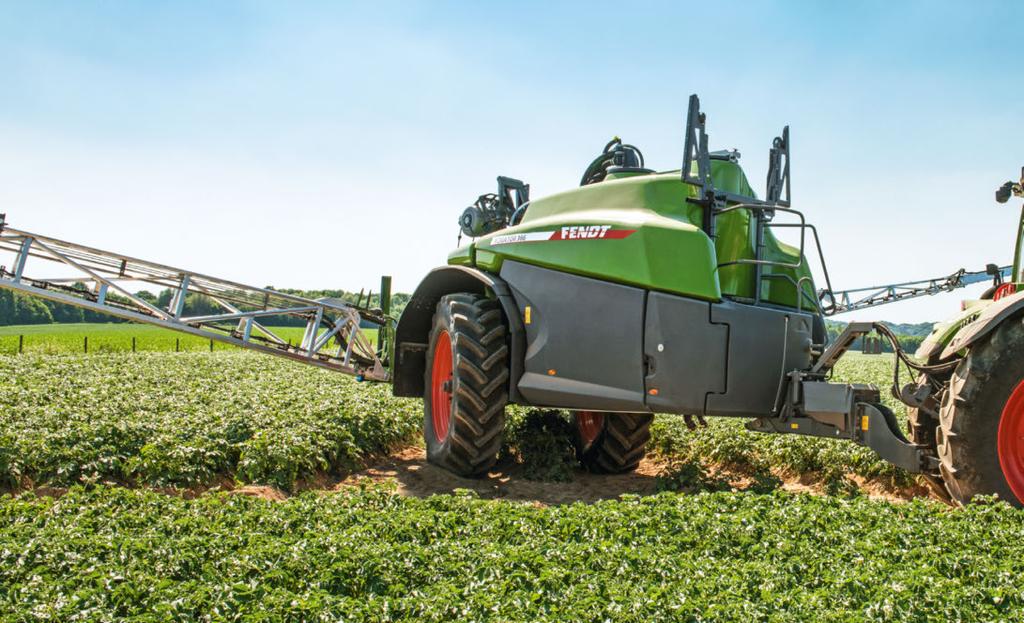 Aan de kant van de trekker wordt de Rogator 300 op brandstof besparende wijze aangedreven door de loadsensinghydrauliek. Op aanvraag is de machine ook met aftakasaandrijving leverbaar.