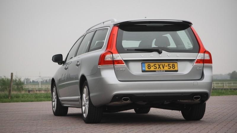 Lange adem Nee, doorzettingsvermogen kun je Volvo niet ontzeggen. Waar de meeste auto's na een jaar of zes, zeven wel worden uitgerangeerd, plakken de Zweden er gerust nog een paar jaar achteraan.