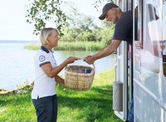 Nauwelijks aangekomen, of de caravan staat al op de plaats exact daar waar u hem graag wilt hebben.