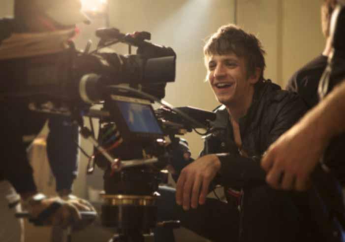 Allround filmmaker Dutch Filmers Academy is de eerste faculteit in Nederland met erkende opleidingen die breed opleidt tot audiovisueel generalist, ofwel allround filmmaker.