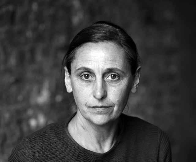 Biografieën Anne Teresa De Keersmaeker: Door zijn uitzonderlijke architectuur neemt het Concertgebouw binnen het Belgische landschap echt een unieke plaats in.