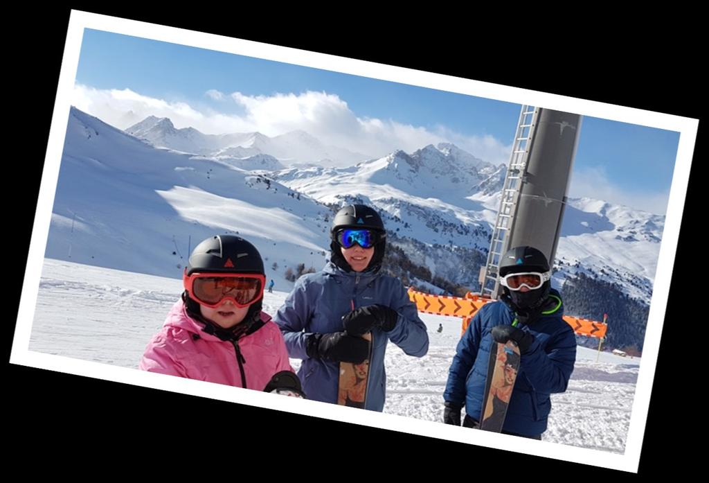 Vervolg skiweek Donderdag Vandaag hadden Wesley, Jelle, Maaike en Sarah een andere skileraar. Frederico w as zijn naam. Een vriendelijke jongeman die hele leuke oefeningen deed met deze groep.