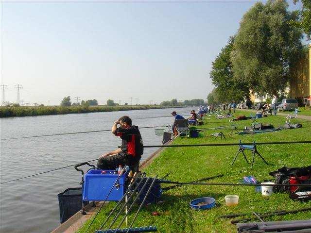 Van de 191 deelnemers hebben 25 deelnemers niets gevangen of hun vis niet ter weging aangeboden. Uiteindelijk werd Jos Jansen (vak C) van HSV Het Stekelbaarsje uit Arkel Nederlands Kampioen met 8.