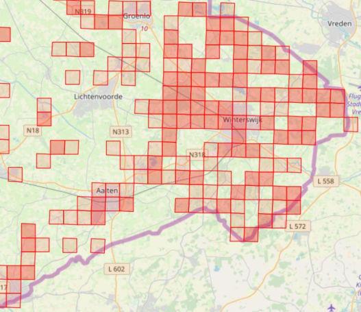 % van alle dagvlinders in de Zuidoost-Achterhoek: Habitat: Vrij open en meestal droge gebieden, zoals schrale plekken op de zandgronden in graslanden, heidevelden, kapvlakten, duinen, braakliggende