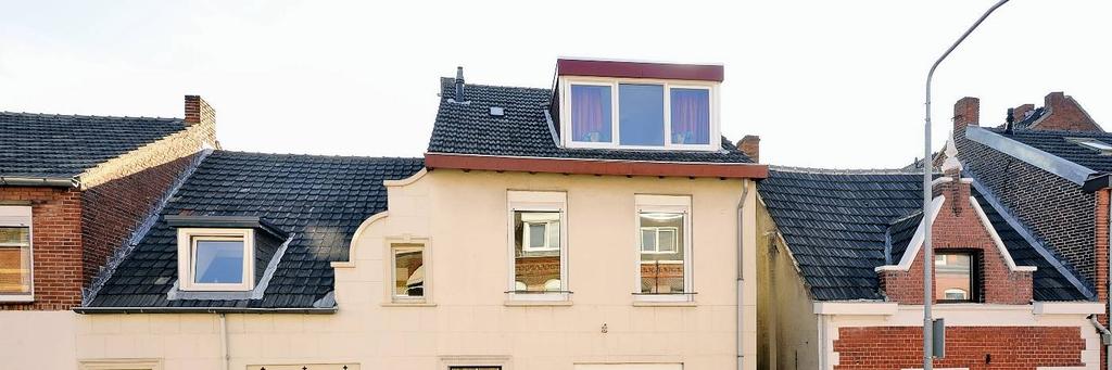 Wat ook belangrijk is om te weten: De woning is vanaf 2010 flink gerenoveerd waardoor de woning van