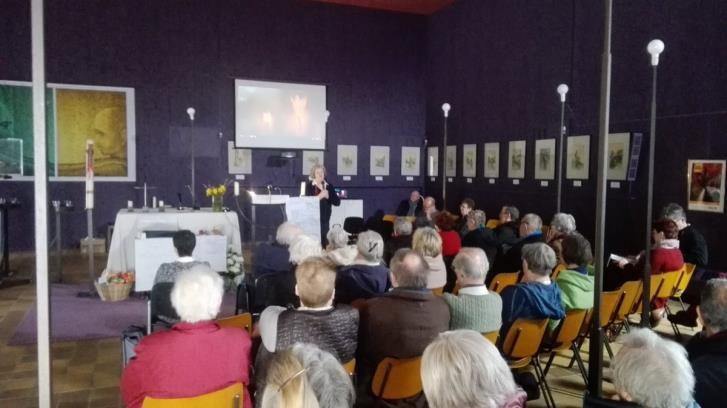 Terugblik parochiedag 2018 Op zaterdag 24 maart kwamen zo n 35 parochianen bij elkaar in de kerk om samen na te denken over de toekomst van de parochie.