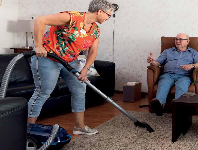 Huishoudelijke ondersteuning? Als u ouder wordt, gaan niet alle huishoudelijke klusjes even makkelijk meer.