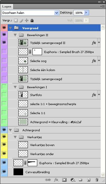 De vierkantjes heb ik als een aparte groep Vierkantjes in de groep Achtergrond gestoken.