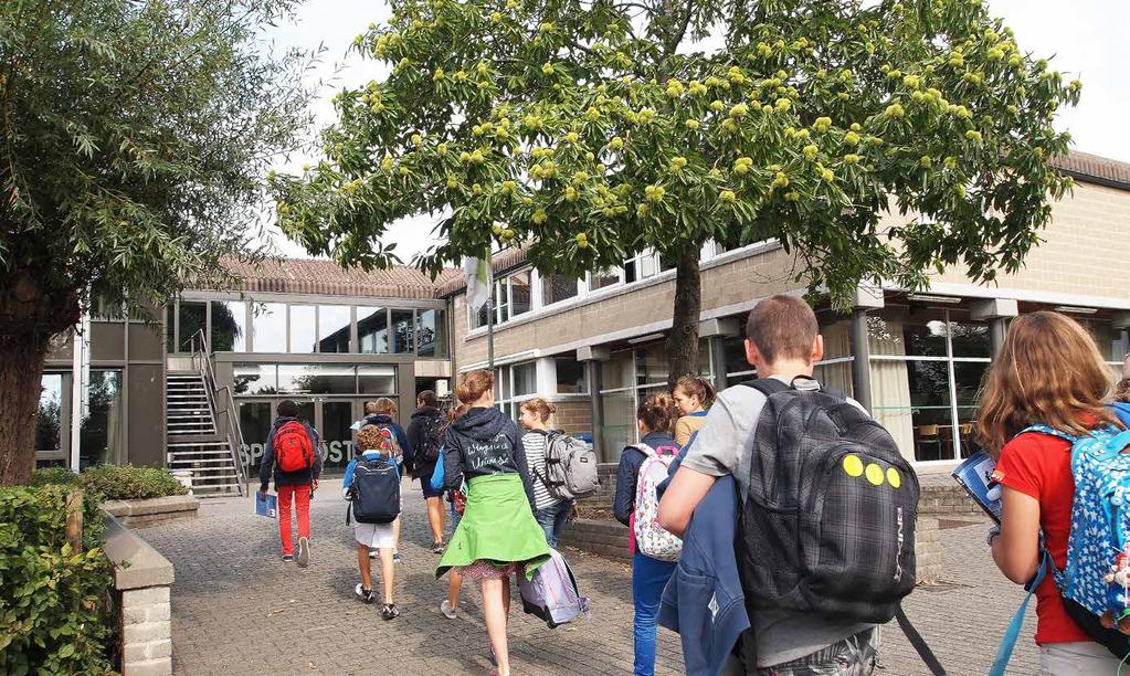 gelooft in jou Dagelijks verwelkomen we meer dan 600 leerlingen in Kuurne. Elke leerling is uniek en we willen zorg dragen voor iedereen.