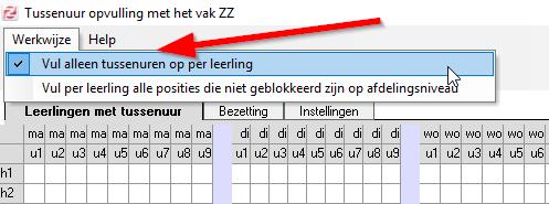 Opvulling/aanvulling tussenuren In het menu Roosteren > Tussenuuropvulling heeft u de mogelijkheid om tussenuren van leerlingen op te vullen met een dummyles (bijvoorbeeld voor zelfstudie).