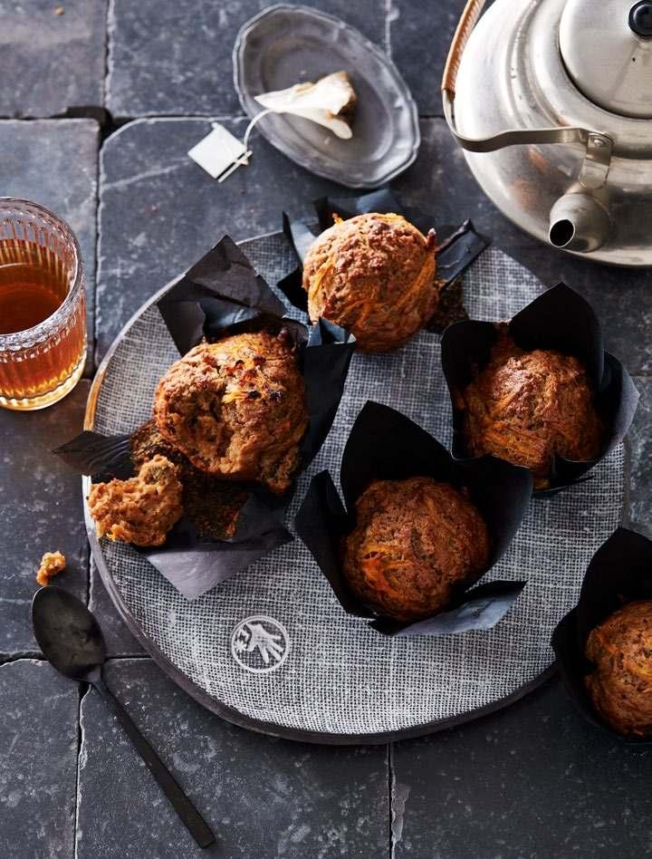 Worteltaart muffins Het woord wortel in de naam van deze lekkernij doet vermoeden dat je een gezonde snack gaat maken. Hoewel taart en muffin dan weer een andere indruk wekken.