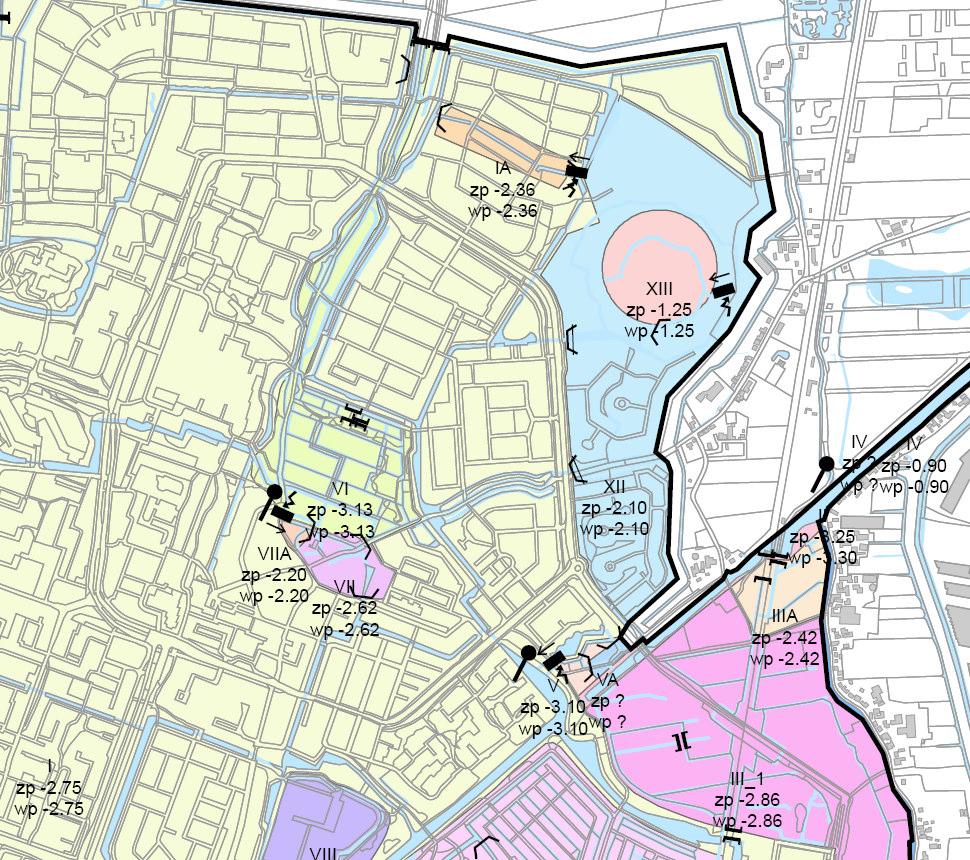 wordt uitgeslagen op de boezem via gemaal Fokkerstraat. Overtollig water uit de boezem wordt uitgeslagen op het buitenwater. Er zijn geen KRW waterlichamen aanwezig in het gebied.