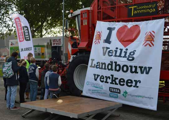 Daarom heeft Verkeerswijzer Groningen een interactieve lesbrief ontwikkeld, waarbij de leerlingen onderzoek doen naar de beste handelswijze en de verkeersregels.