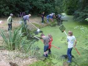 Kroos scheppen Waterdieren zoeken 9 juli, op verzoek van Natuurpunt Westland vond een gesprek plaats met de wethouders Zwinkels