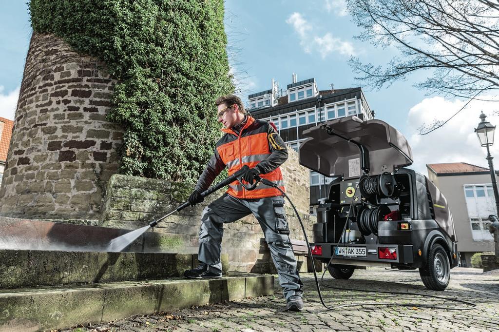 TECHNISCHE GEGEVENS EN UITRUSTING Technische gegevens Motorenfabrikant Yanmar Brandstof Diesel 1" adapter voor aansluiten van tuinslangen aan de drukzijde HDS 17/20 De Tr1 kw / pk 19 / 26 / 19 / 26