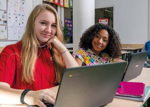 Wij zijn een echt Rotterdamse school. In een uitstekende sfeer gaan leerlingen uit vele culturen op een respectvolle manier met elkaar en hun omgeving om.