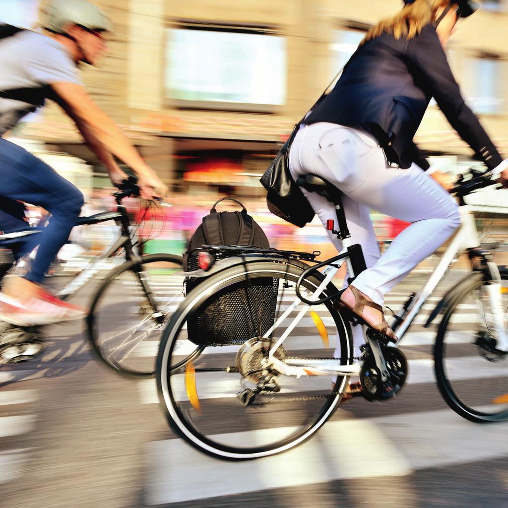 FIETSPLAN Steeds meer mensen springen op de fiets om de files te vermijden. De laatste jaren zagen we ook de opkomst van de elektrische fiets, welke uitermate geschikt is voor woon-werkverkeer.