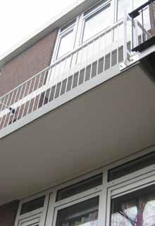 TRIFLEX TSS MAAKT TRAPPEN MOOI, VEILIG & VERLENGT DE LEVENSDUUR SIGNIFICANT Ophogen balkon- en galerijvloeren Triflex BIS Voor uitkragende galerijvloeren heeft Triflex een effectieve oplossing.