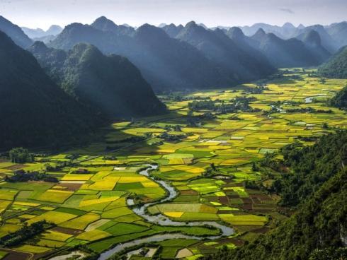 Dit is een badplaats, dat vooral bezocht wordt door de Vietnamezen zelf.