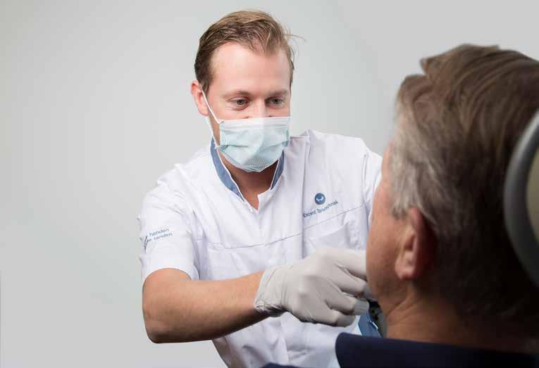 Klinisch prothesetechnicus (KPT-er) De patiënt kan bij alle Excent Laboratoria terecht voor een deskundige tandheelkundige behandeling of een excellente volledige prothese.
