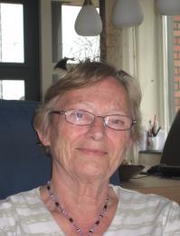 Vrijwilliger van de maand Naam: Meta Eshuis-de Vries Leeftijd: 74 jaar Lid sinds: circa 1970 Zitplaats: links achter in de kerk Actief bij: de soos, bezoekster en nog meer.