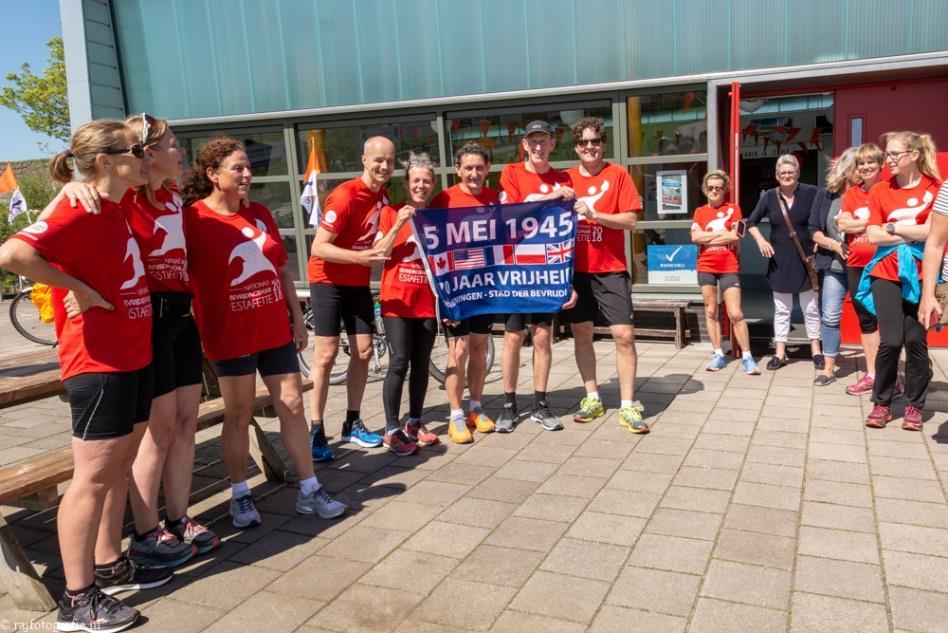 Inhoud van het draaiboek. Nationale Bevrijdingsvuurestafette. De estafetteloop door de FreedomRunners wordt mogelijk gemaakt door. Deelnemers, groepsindeling. Presentatie op de koningsloop 27 april?