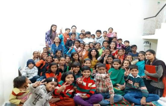 We zijn heel blij te melden dat we dankzij de donaties nu drie extra kinderen in de sloppenwijk Bawana (Delhi)