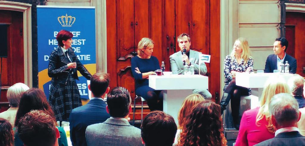 Sallie Harmsen van het Nationale Toneel draagt één van de speeches voor (PrinsjesRede 2017). Foto: Sebastiaan de Groot Johan Kroes, winnaar vorig jaar.