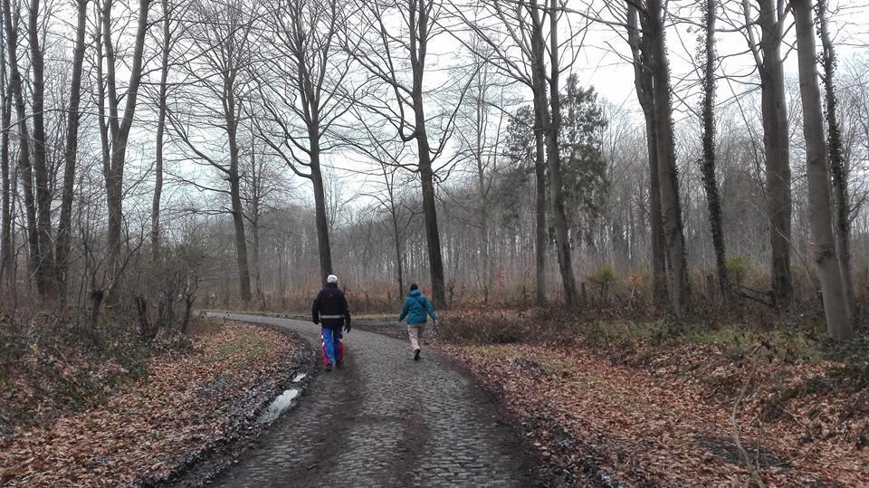 Erk.-nr P 904092 t verbroederingske Driemaandelijks tijdschrift van de Belgisch - Nederlandse Wandelverbroedering