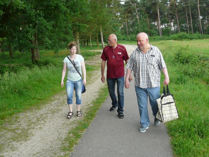 natuurwandeling en het weer was ons welgezind om het zweefvliegveld en het Nonke Buusjke te bezoeken.