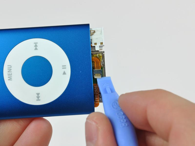 Stap 18 Gebruik de rand van een ipod opening tool om flip de ZIF kabel