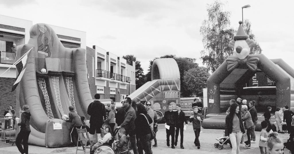 Middagprogramma Oranjeplein Het schitterende nieuwe Plein 1969 wordt deze middag omgetoverd tot een waar Oranjeplein, met entertainment voor jong en oud.