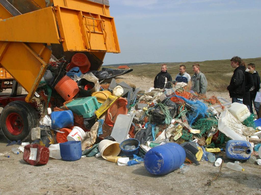 groter aandeel van plastic in afvalstromen (Fig. v).
