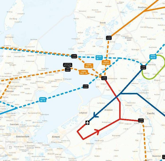 Figuur 4-14 Geconsulteerd ontwerp sector 4 en 5 In principe gaat al het landend verkeer naar Lelystad om de Schiphol TMA heen, tenzij militaire oefengebieden op de Waddenzee en Noordzee actief zijn.