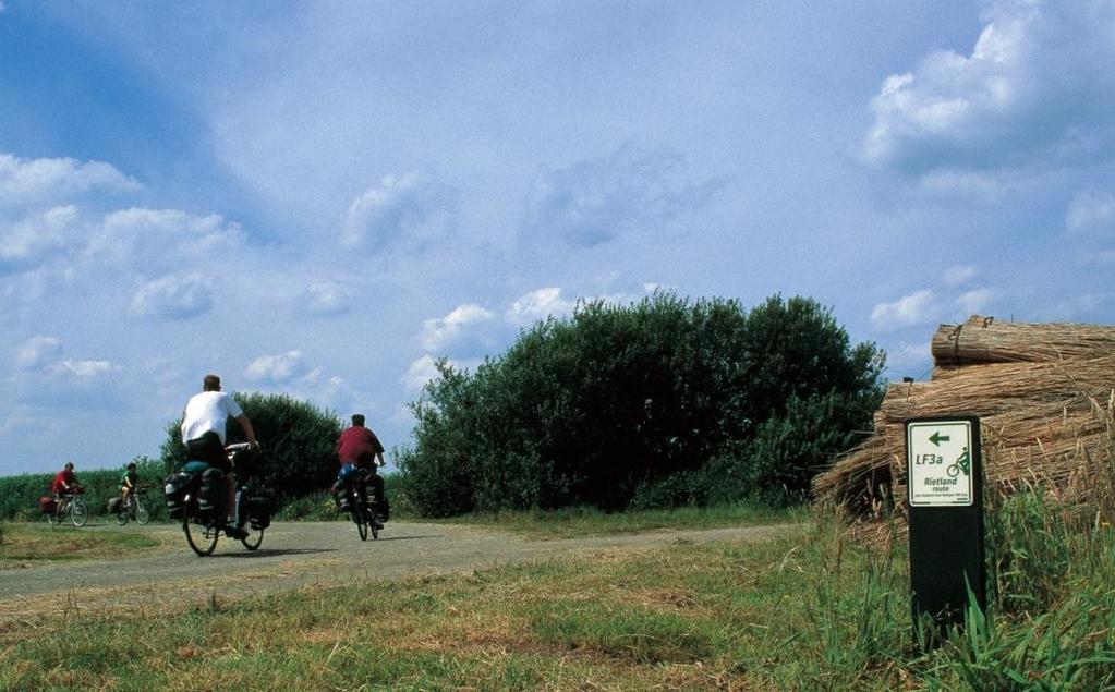 10 Toelichting activiteiten 2009 Landelijke Fietsroutestructuur (kerntaak 1) In 2009 is gewerkt aan het verder verbeteren van de kwaliteit van het landelijke routenetwerk.