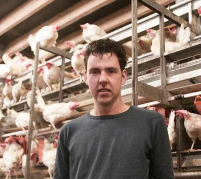 Rik Kievitsbosch (29) heeft samen met zijn ouders een gemengd bedrijf, bestaande uit een pluimvee- en rundveetak in Raalte. Van de 60.000 witte en bruine hennen heeft 27.
