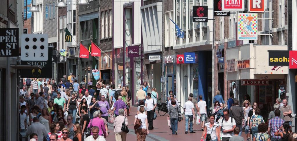 Winkelen in Den Bosch Er is nog plaats in de bus! Traditiegetrouw willen we weer gaan winkelen in Den Bosch, en wel op woensdag 16 mei.