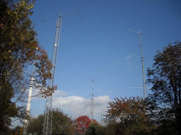 Contesten op wereldnivo Alweer een tijdje geleden kreeg ik een uitnodiging van Ben DL6FBL of ik niet mee wilde doen in het team van DR1A tijdens de CQWW-SSB.